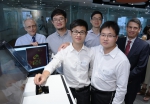 研究团队与物理学系系主任欧德孟教授(后排右一)、生命科学部主任Karl Herrup教授(后排左一)及化学及工程学系系主任邢怡铭教授(后排右二)合照。 - 香港科技大学