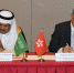 财经事务及库务局局长刘怡翔（右）和沙特阿拉伯王国驻香港及澳门总领事Omar Bakheet Al Bunayan（左）今日（八月二十四日）签署全面性避免双重课税协定。 - 税务局
